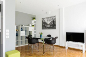 Sunlit 2BR Oasis in Metaxourghio 3min from metro